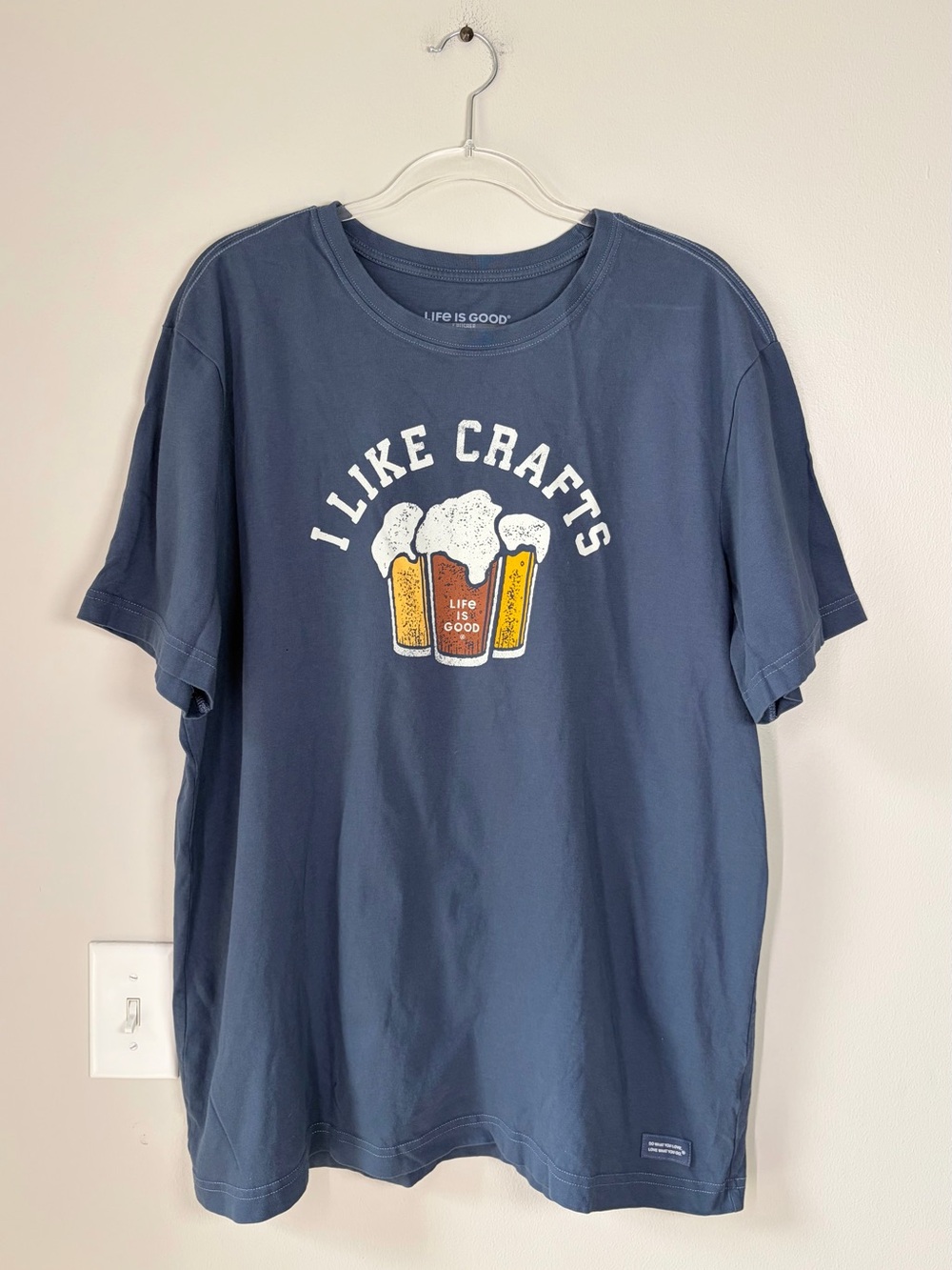 Life Is Good Men’s Blue Cotton Crusher “I Like Crafts” Beer T-Shirt